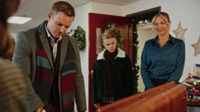 Oh. Is this cedar?
I love that smell. - The Jinglebell Jubilee