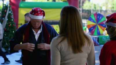 - Oh, this is as close
to a japanese kimono - The Christmas High Note