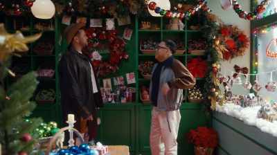 - Oh, this is far too much Christmas. - The Z-Suite