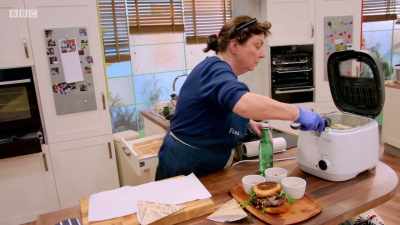 Oh, this is your plate. - Britain's Best Home Cook