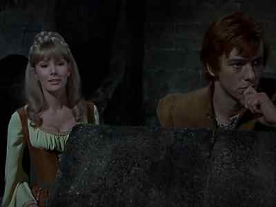 - Oh, isn't she beautiful? - The Fighting Prince of Donegal