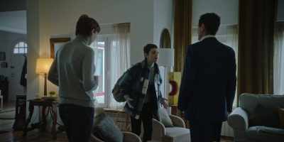 - Oh, isn't that sweet?
- I hate you! OK? I hate you! - Staring at Strangers