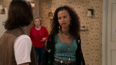 Oh, it is so sweet
that you two are fighting over Leia, - That '90s Show
