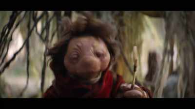 - Oh, it's a sword!
- Mm-mm. Sword, yeah. - The Dark Crystal: Age of Resistance