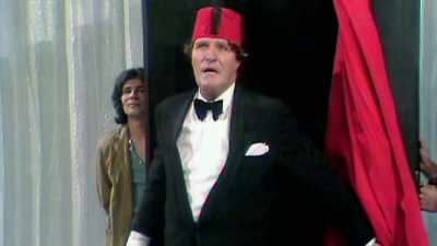 Oh, it's dark in there. - Tommy Cooper Forever
