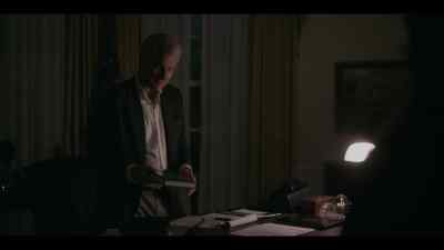 - Oh.
- It's my favorite book
from college. - American Crime Story