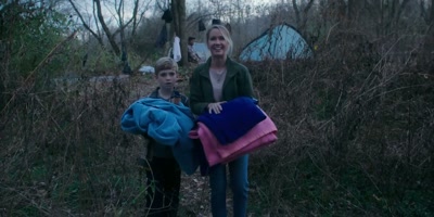Oh, it's free, and it's clean,
and here, please... - 5000 Blankets