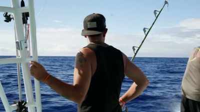 Oh,
it's probably 30-40 pounder,
30-pounder anyway. - Deadliest Catch: Bloodline