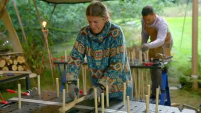 Oh, it's snapped.
That was not my plan. Go. - Handmade: Britain's Best Woodworker