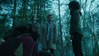 - Oh, it's the crew! - DC's Legends of Tomorrow
