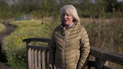 "Oh, I've got a bit of a moat." - Extraordinary Escapes with Sandi Toksvig
