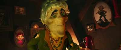 Oh, I've got more magic in my left bum cheek - My Freaky Family