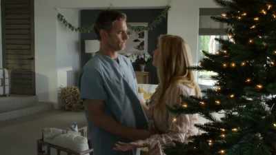 - Oh, I've gotta-- - Dirty John