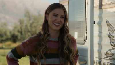 Oh. [laughing] - Romance on the Ranch