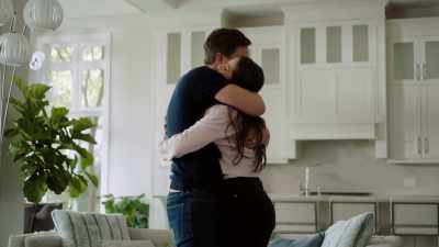 - Oh...
- (laughing) - I Won't Let You Go