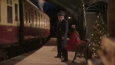 Oh!
[LAUGHS] - A Very British Christmas