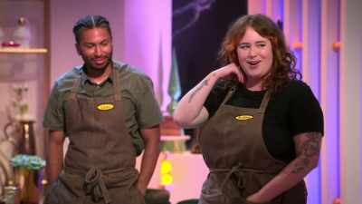 -Oh! (laughs) Thanks.
-(Stephenie giggling) - Secret Chef