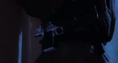 Oh! Like a 30-story log. Damn! - Predator 2
