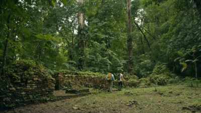 Oh, look at this, this
is an actual room? - Lost Treasures of the Maya