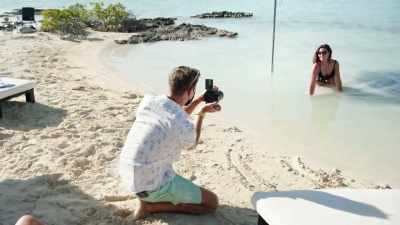 Oh, look out!
Oh, my goodness. Hold on. - The Real Housewives Ultimate Girls Trip