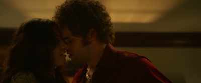 ♪ Oh love to love you babe ♪ - Spinning Gold