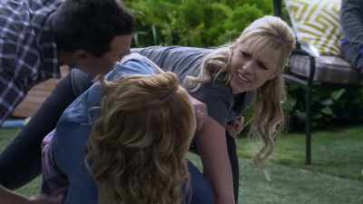 ♪ Oh, my love ♪ - Fuller House