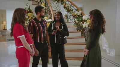 Oh, you made it. - Unwrapping Christmas: Mia's Prince