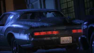 - Oh, man, get down!
- Let's go, let's go! - The Glass Shield