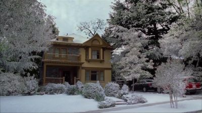 Oh, man. It's cold. - Ghost Whisperer