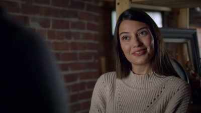- Oh, maybe you
should switch careers - It’s Beginning to Look a Lot Like Murder