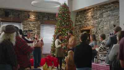 Oh! Merry Christmas, everyone. - Unwrapping Christmas: Mia's Prince