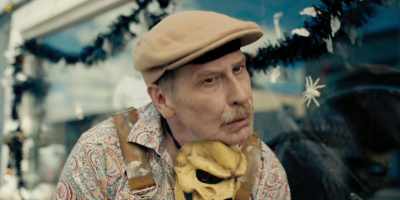 - Oh, Mike, you know I can't
let you use the bathroom - Zombie Town