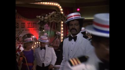 Oh, Mrs. Elliot is looking for
you. - The Love Boat