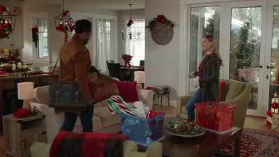 Oh, much better now
that you're here. - Christmas Time Is Here
