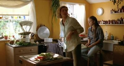 - Oh, that must be my delivery. - The Inspector Lynley Mysteries