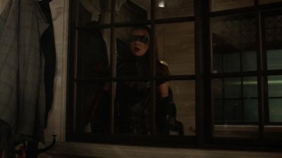 OH, MY GOD.
IT'’S A SLAUGHTER. - Arrow