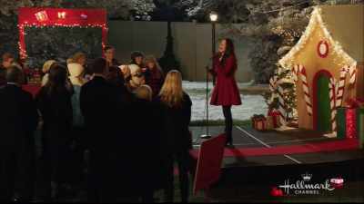 - ♪ Oh night divine ♪ - Christmas at Pemberley Manor