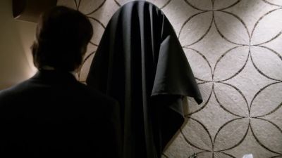 Oh, no.
Don't, no-no-no, don't. - DC's Legends of Tomorrow