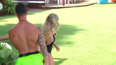 Oh, no! (GROANS) - Love Island