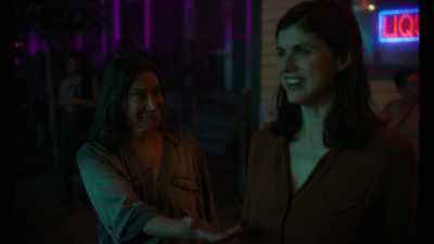 - Oh, no, I...
- It's not for you. - Anne Rice's Mayfair Witches