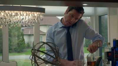 - Oh, no. Is she OK?
- She will be. - The Cheerleader Escort