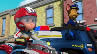 Oh, no! It went around my net.
-We have to power it down. - PAW Patrol