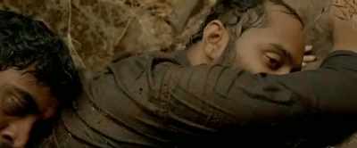 Oh, no.. - Let's go.
Come. - Oh, God! - Thondimuthalum Driksakshiyum