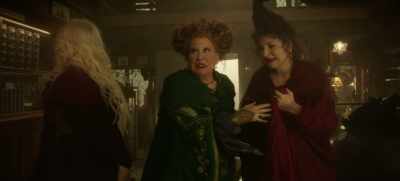 Oh, it no longer smells like death. - Hocus Pocus 2