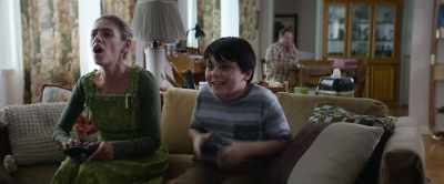 - Oh, no!
- Mom, you suck. You totally suck. - Four Good Days