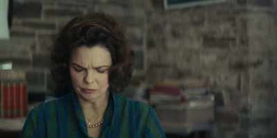 Oh, no. No. No.
He's nice‐looking, - Mrs. America
