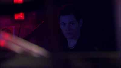 - Oh, no, no, no.
- What the hell is it? - Torchwood