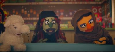 - Oh, no.
- Oh, adult Kay's
gone! - Doom Patrol