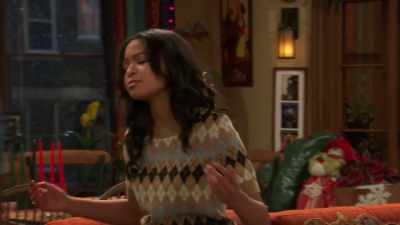 Oh, no. Ramon's
garbage. I mean, his gift. - Raven's Home