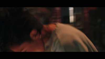 - Oh, no.
[sniffles] - We Are Lady Parts